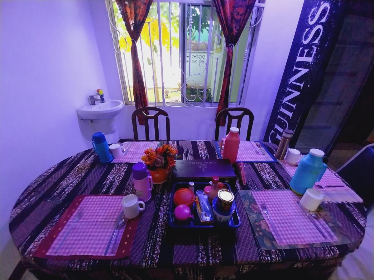 L&J Modern Backpackers Kigamboni Beach House Bed & Breakfast Dar es Salaam Exterior foto